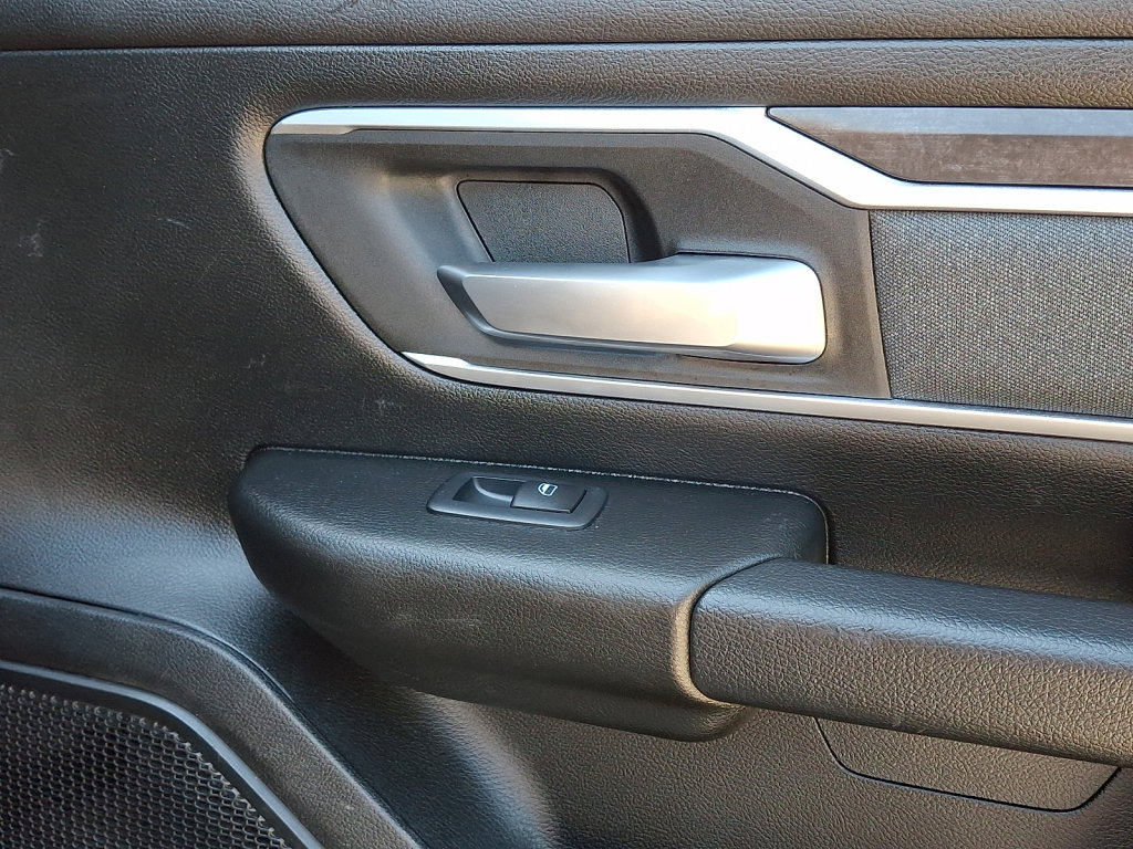 Used 2023 RAM 1500 Big Horn AWD/4WD image 12