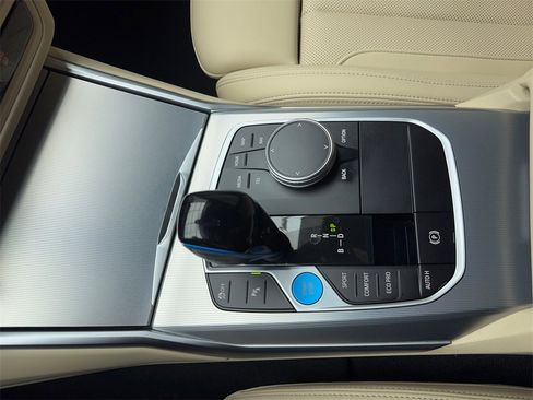 Used 2022 BMW i4 eDrive40 w/ Premium Package image 37