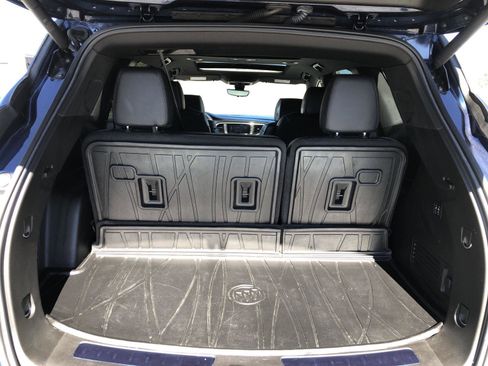 Certified 2022 Buick Enclave Avenir w/ Avenir Technology Package image 23