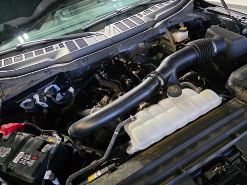 Used 2024 Ford F150 XLT image 41