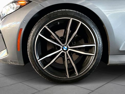 Used 2023 BMW 330i Sedan w/ M Sport Package image 11