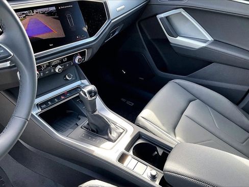 New 2025 Audi Q3 2.0T Premium image 23