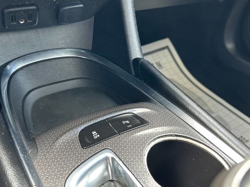 Used 2016 Chevrolet Malibu LT w/ Leather Package image 33