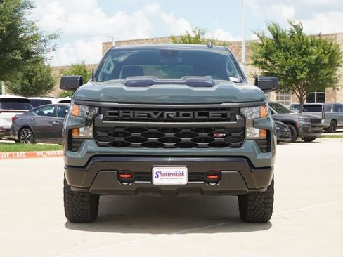 Used 2025 Chevrolet Silverado 1500 Custom Trail Boss AWD/4WD image 2