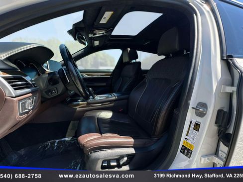 Used 2018 BMW 750i xDrive AWD/4WD image 13