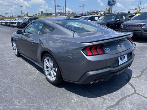 Certified 2025 Ford Mustang GT Premium RWD image 5