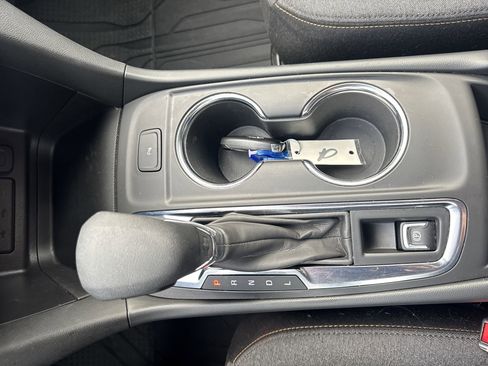 Certified 2024 Chevrolet Equinox LT w/ LPO, Floor Liner Package FWD image 19