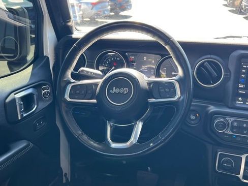 Used 2022 Jeep Wrangler Unlimited Sahara w/ Cold Weather Group AWD/4WD image 14