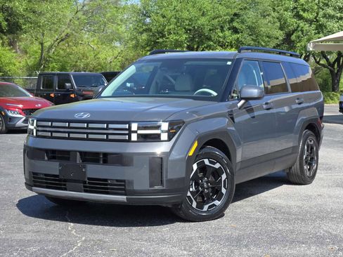 Used 2025 Hyundai Santa Fe SEL image 1