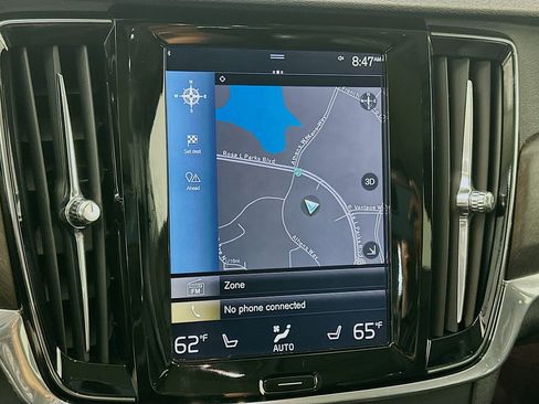 Used 2018 Volvo V90 T5 Cross Country w/ Convenience Package AWD/4WD image 22
