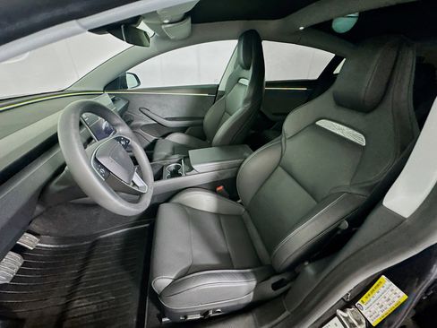 Used 2024 Tesla Model 3 Performance image 13