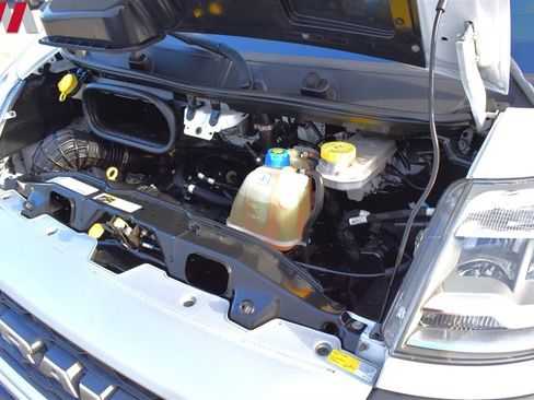 Used 2022 RAM ProMaster 3500 w/ Convenience Group image 32