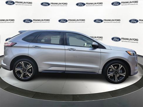 Certified 2020 Ford Edge ST w/ Cold Weather Package image 6