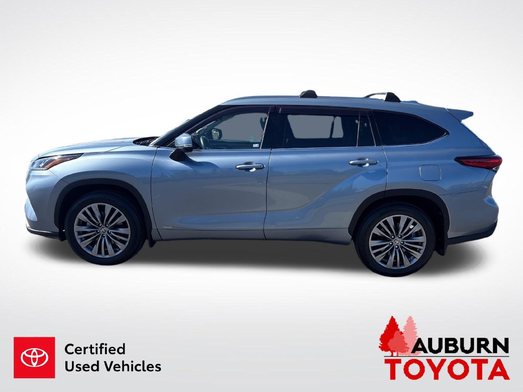 Certified 2022 Toyota Highlander Platinum AWD/4WD image 9