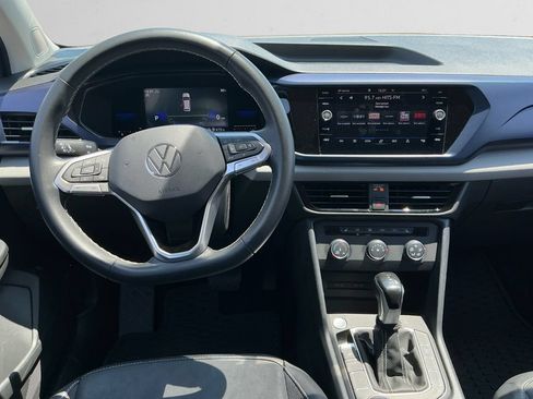 Used 2022 Volkswagen Taos SE AWD/4WD image 10