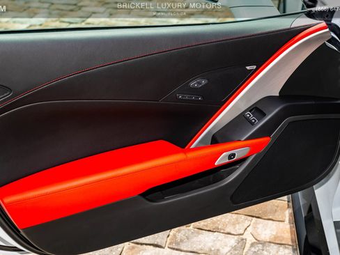 Used 2019 Chevrolet Corvette Z06 RWD image 16