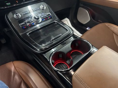 Used 2022 Lincoln Nautilus Reserve w/ Equipment Group 202A image 13