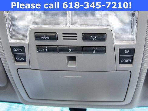 Used 2017 Toyota Camry XLE image 43