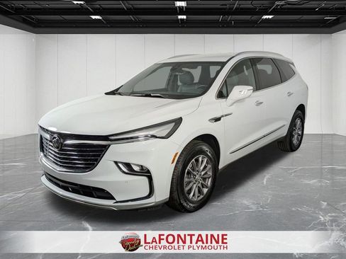 Certified 2023 Buick Enclave Essence w/ LPO, Floor Liner Package image 1