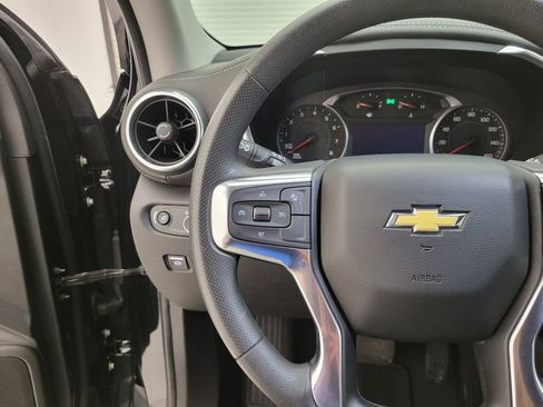 Used 2025 Chevrolet Blazer LT AWD/4WD image 4
