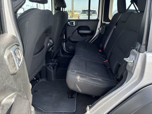 Used 2018 Jeep Wrangler Unlimited Sport S image 16