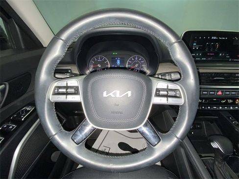 Used 2022 Kia Telluride EX w/ EX Premium Package image 14