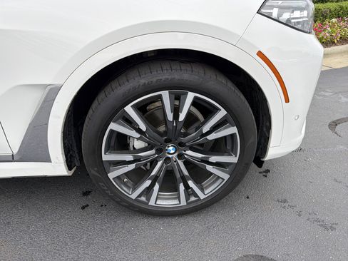 Used 2020 BMW X7 xDrive40i w/ Cold Weather Package AWD/4WD image 10