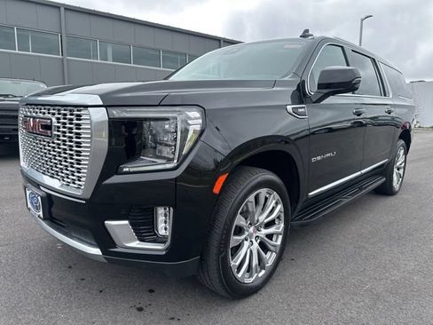 Used 2024 GMC Yukon XL Denali AWD/4WD image 2
