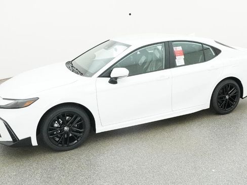 New 2026 Toyota Camry SE FWD image 45
