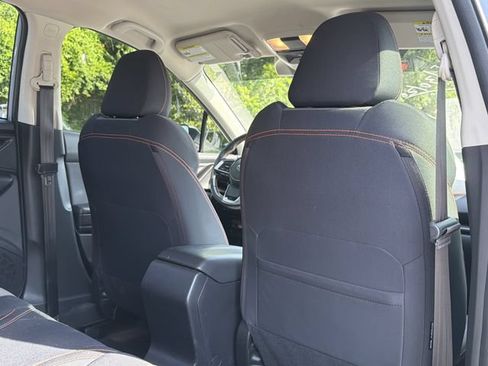 Used 2023 Subaru Crosstrek 2.0i Premium AWD/4WD image 14