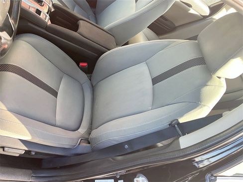 Used 2019 Honda Civic EX image 18
