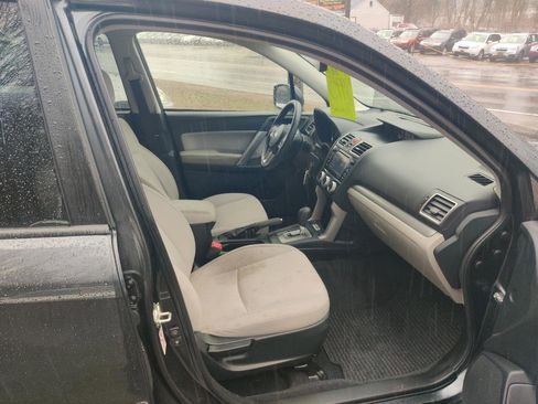 Used 2017 Subaru Forester 2.5i Premium image 15