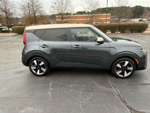 Used 2020 Kia Soul EX w/ Option Group 015 FWD image 4