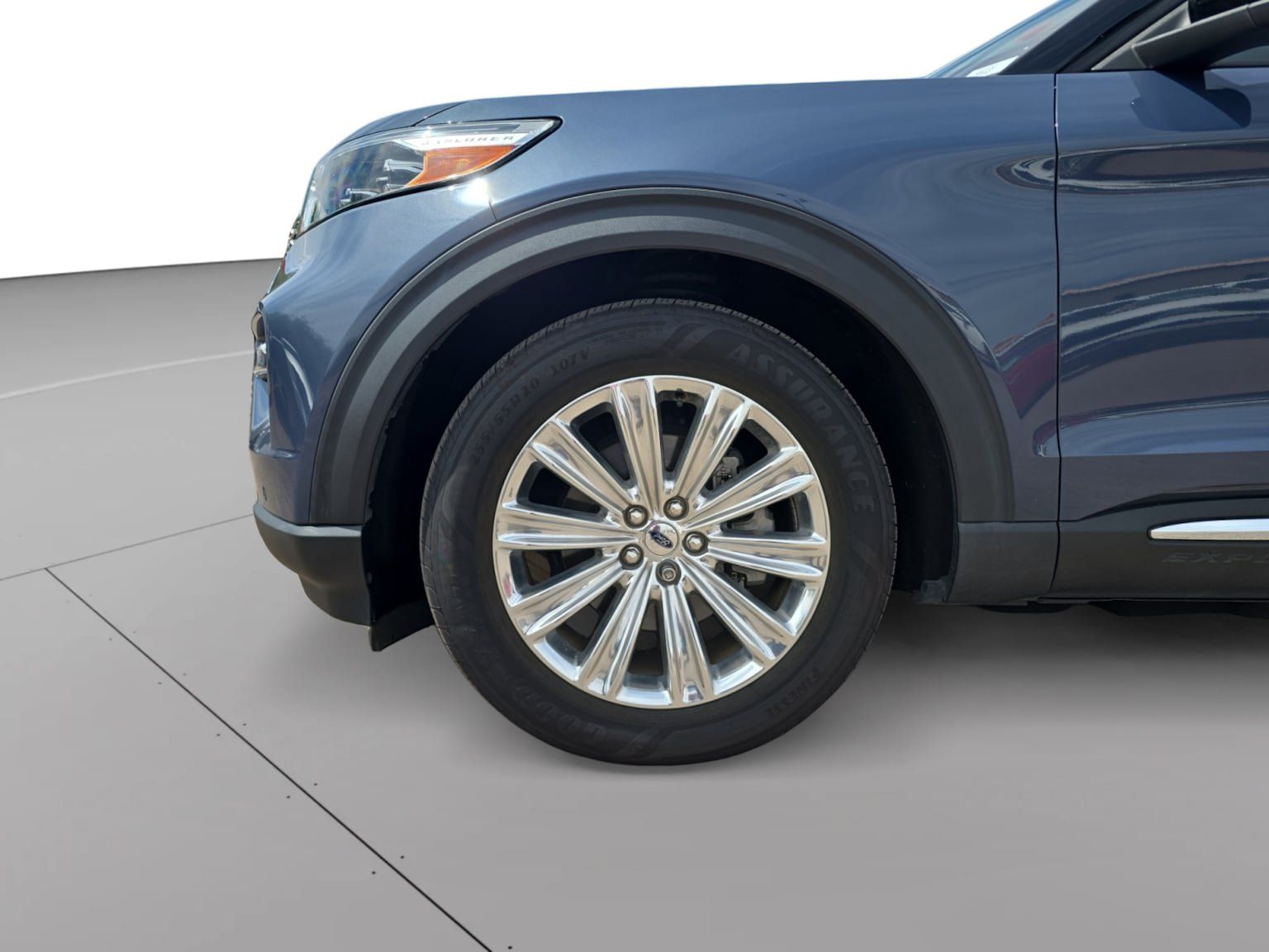 Used 2021 Ford Explorer Limited w/ Equipment Group 301A RWD image 9