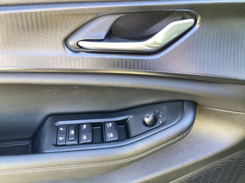 New 2025 Jeep Grand Cherokee L Altitude image 25