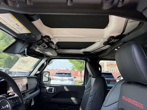 New 2026 Jeep Wrangler Unlimited Rubicon AWD/4WD image 4