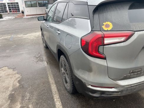 Used 2024 GMC Terrain AT4 image 5