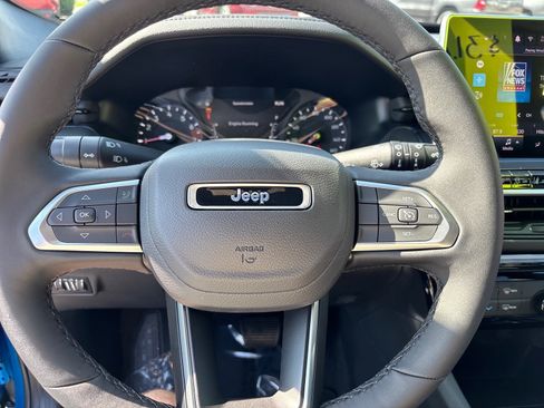 New 2026 Jeep Compass Latitude AWD/4WD image 7