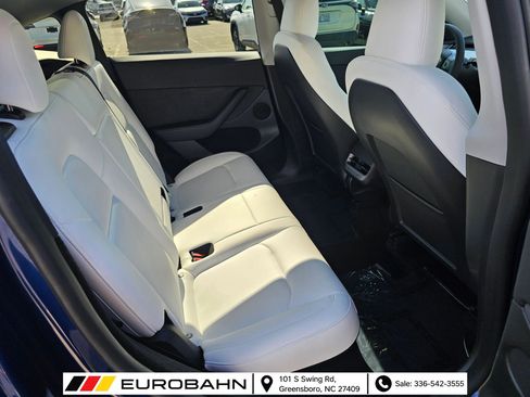 Used 2024 Tesla Model Y Performance AWD/4WD image 21