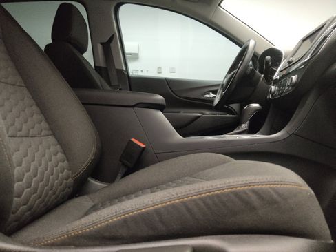 Used 2020 Chevrolet Equinox LT FWD image 21
