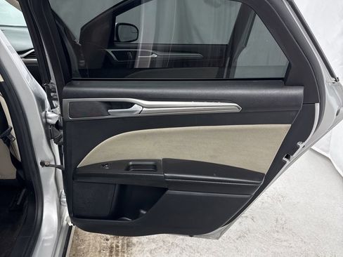 Used 2018 Ford Fusion S image 34