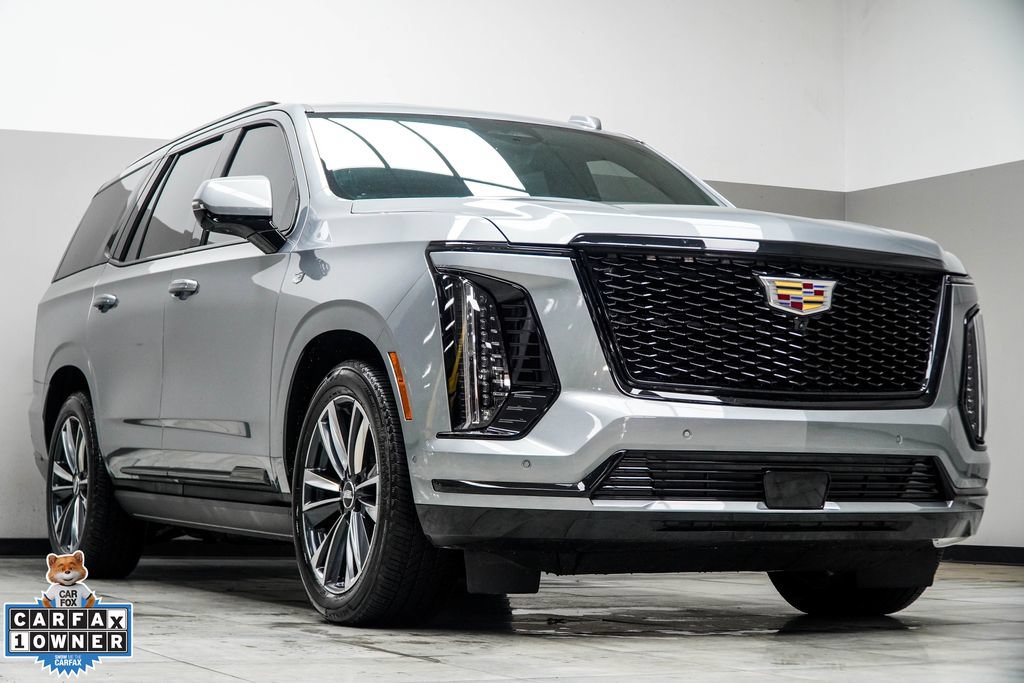 Used 2025 Cadillac Escalade Sport w/ Touring Package AWD/4WD image 10