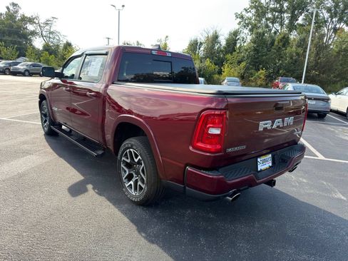 Used 2025 RAM 1500 Laramie w/ Sport Appearance Package AWD/4WD image 4