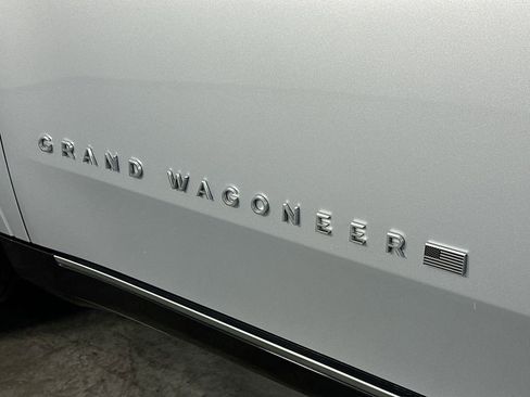 Used 2023 Jeep Grand Wagoneer 4WD image 29