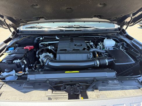 Used 2024 Nissan Frontier SV AWD/4WD image 20