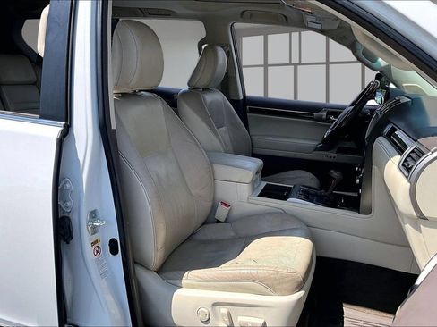 Used 2016 Lexus GX 460 w/ Premium Package AWD/4WD image 7
