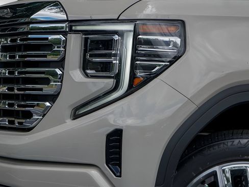 New 2026 GMC Sierra 1500 Denali w/ Denali Reserve Package AWD/4WD image 3