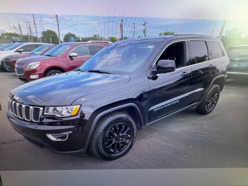 Used 2022 Jeep Grand Cherokee Laredo E w/ Security & Convenience Group AWD/4WD image 4