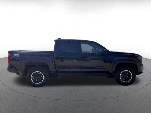 Used 2025 Toyota Tacoma TRD Off-Road image 16