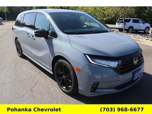 Used 2023 Honda Odyssey Sport image 1